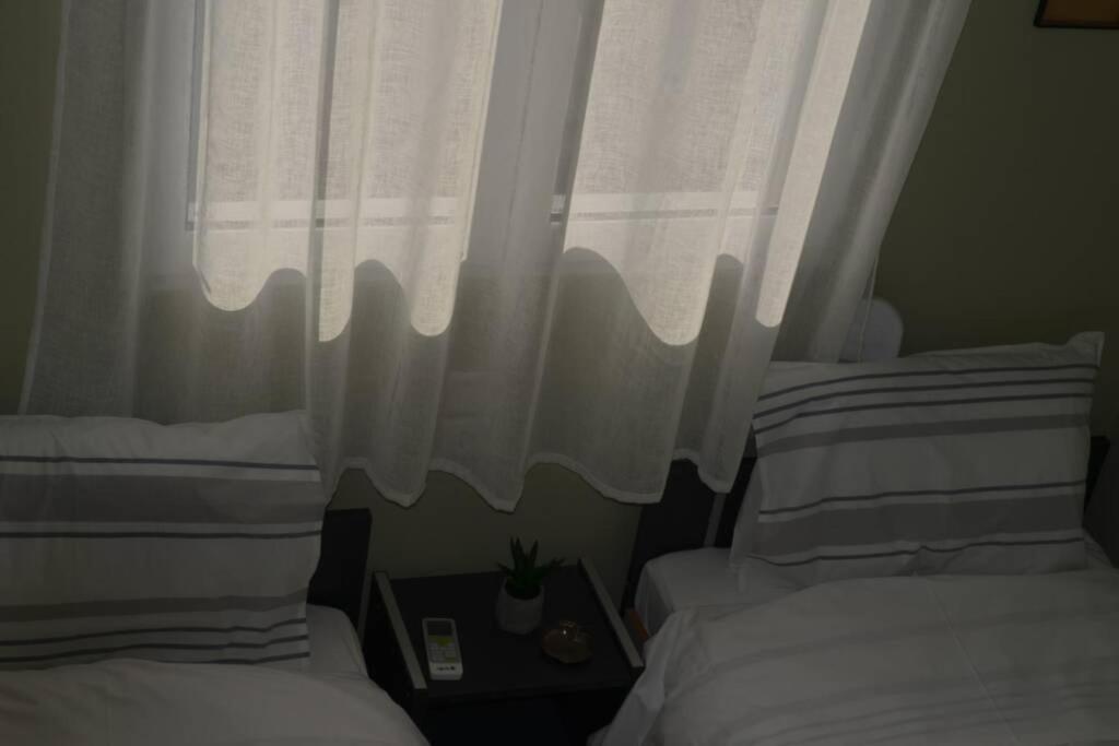 Paris House 2 Apartment พาทรา ภายนอก รูปภาพ