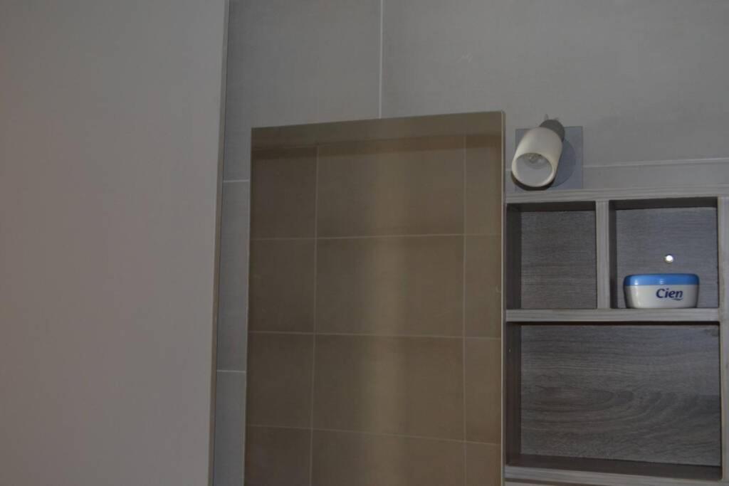 Paris House 2 Apartment พาทรา ภายนอก รูปภาพ
